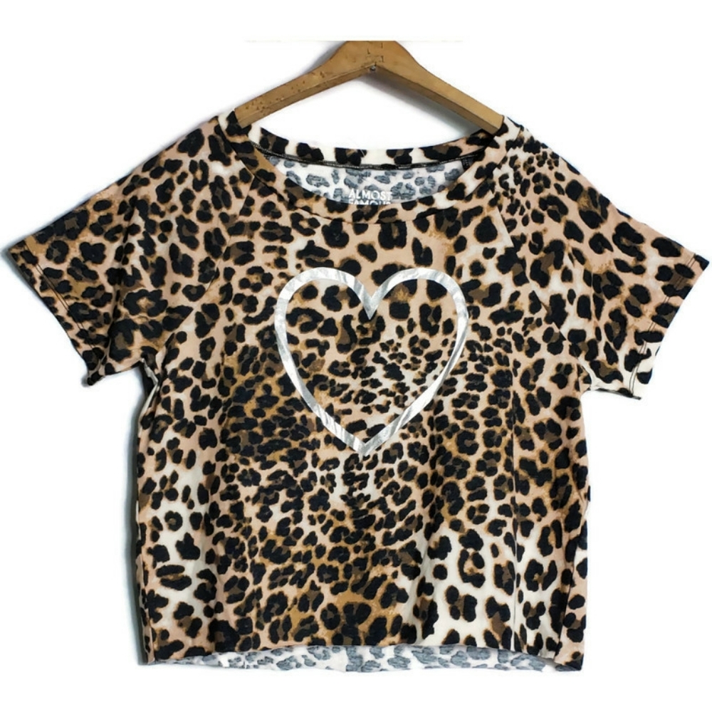 Crop Top✌ Leopard T Shirt Graphic Medium NWOT